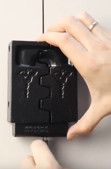 навісний замок MUL-T-LOCK M13/C2 із протектором