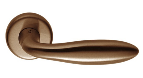 Ручки на розеті COLOMBO Mach CD81 (CD69BZGG-CD63GB) антична латунь - Фото №2