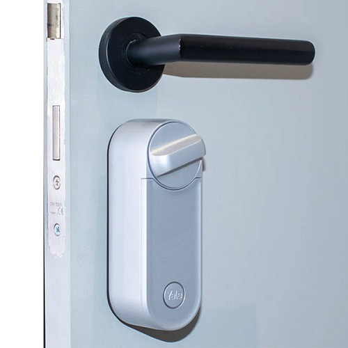 Умный замок YALE LINUS L2 серебристый - Фото №8