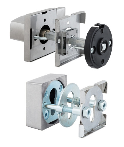 Ручки на розеті з протектором ROSTEX Quadrum нержавіюча сталь матова - Фото №4